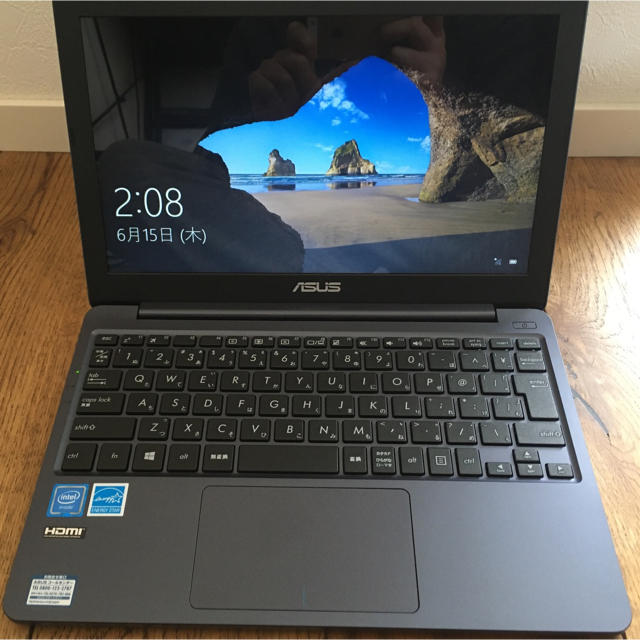 新品未開封 ノートパソコン VivoBook E203N