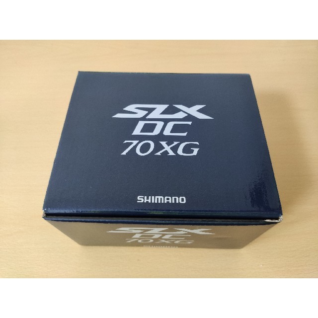 シマノ / 20年 SLX DC 70 XG 右ハンドル 新品未使用フィッシング