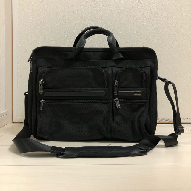 TUMI(トゥミ)のTUMI ビジネスバッグ 26141D4 メンズのバッグ(トラベルバッグ/スーツケース)の商品写真