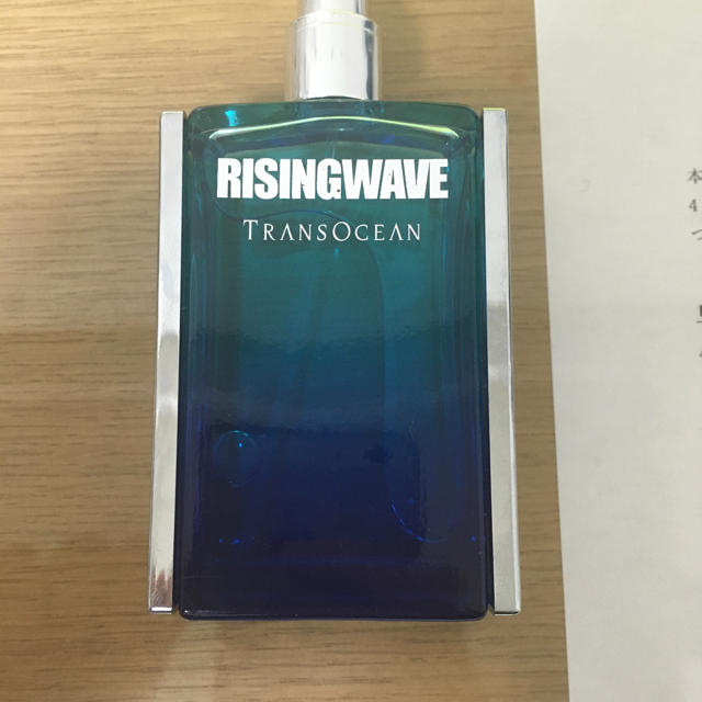 ライジングウェーブ トランスオーシャン サージブルー オードトワレ 50ml コスメ/美容の香水(香水(男性用))の商品写真