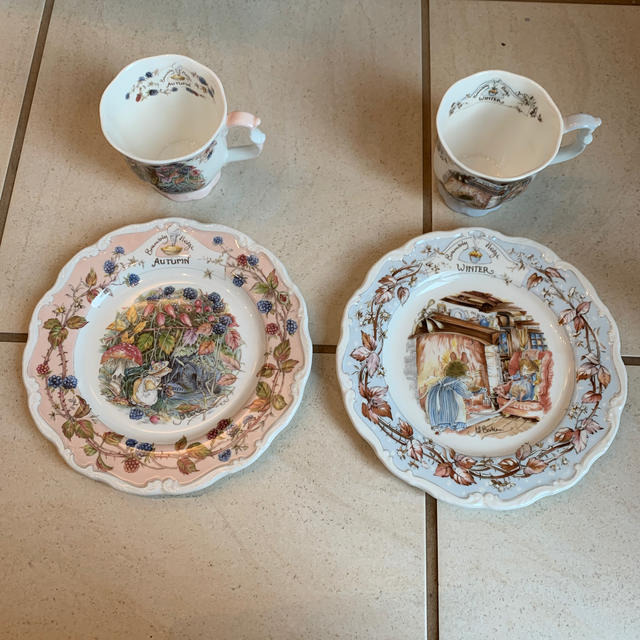 ROYAL DOULTON ブランベリーヘッジ