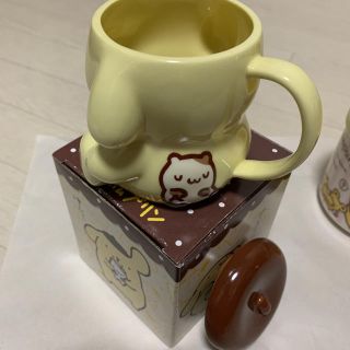 ポムポムプリン(ポムポムプリン)の【えびコロ様専用】 未使用　ポムポムプリン 蓋つき　マグカップ　(グラス/カップ)