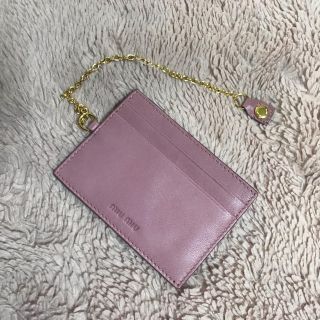 ミュウミュウ(miumiu)のmiumiu 定期ケース(名刺入れ/定期入れ)