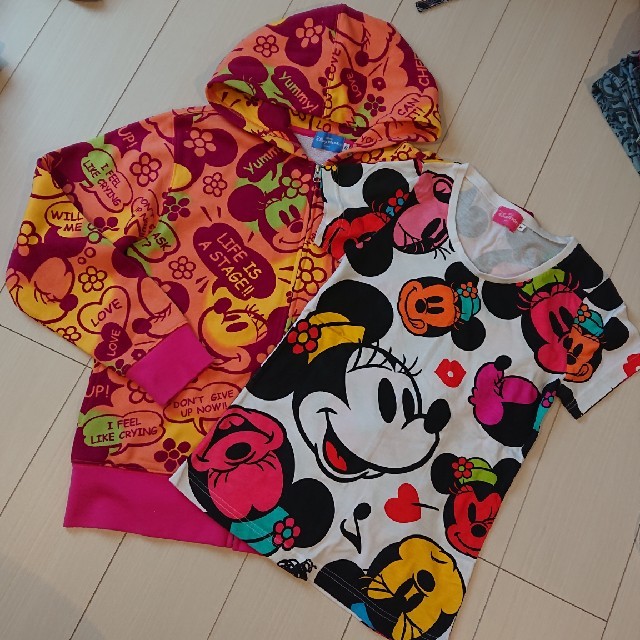 Disney(ディズニー)のパーカー*Tシャツ セット レディースのトップス(Tシャツ(半袖/袖なし))の商品写真