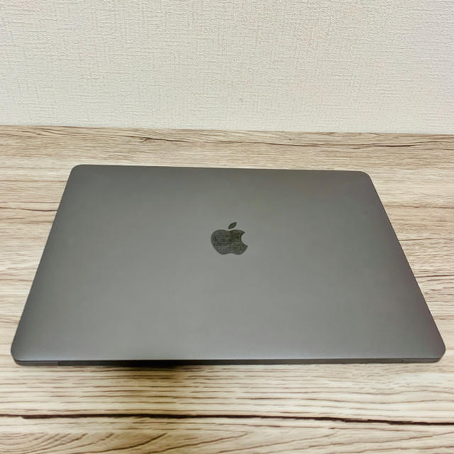 【本日限定値下げ】MacBook Pro 13 2018【美品】