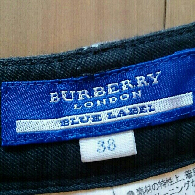 BURBERRY(バーバリー)のBurberry ブルーレーベル パンツ レディースのパンツ(ショートパンツ)の商品写真