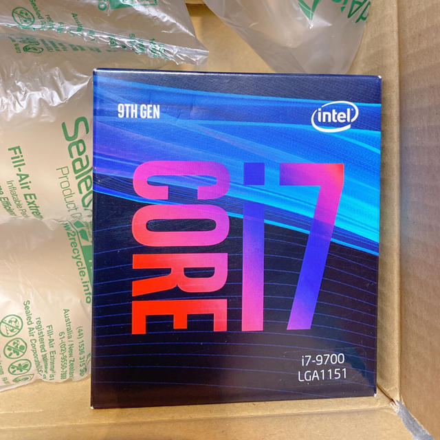 新品未開封 Intel Core i7 9700 無印