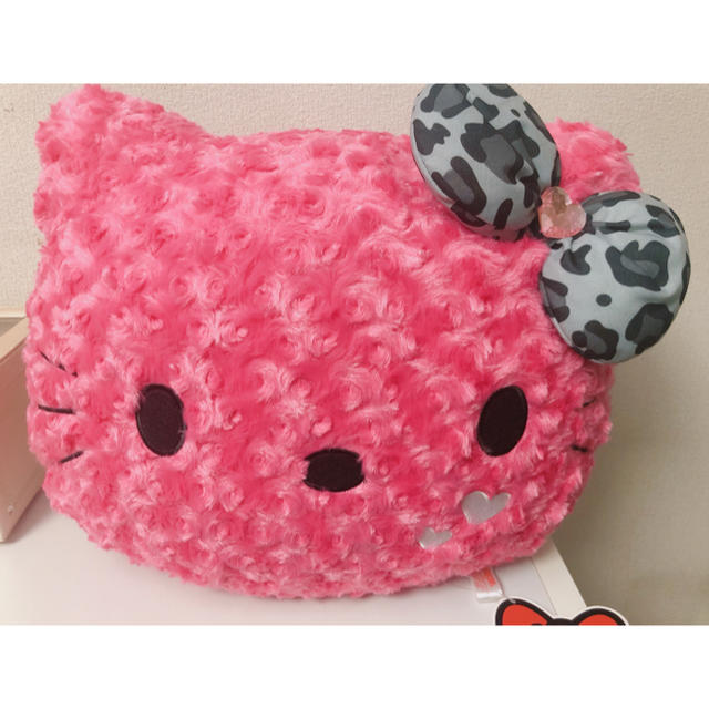 ハローキティ - ハローキティ クッションの通販 by vivi's shop ハローキティ - ハローキティ クッションの通販 by vivi's shop