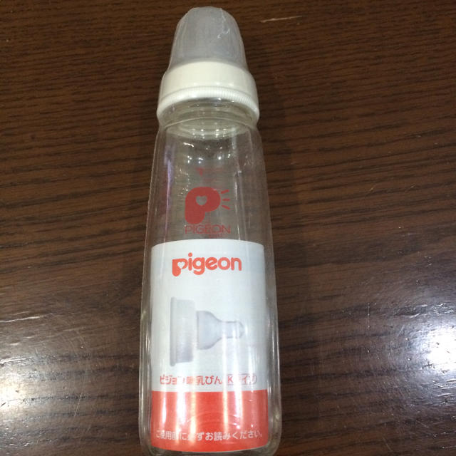 Pigeon哺乳瓶 240ml キッズ/ベビー/マタニティの授乳/お食事用品(哺乳ビン)の商品写真