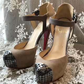 クリスチャンルブタン(Christian Louboutin)のクリスチャンルブタン　メタリック×スウェード　パンプス⭐️(ハイヒール/パンプス)