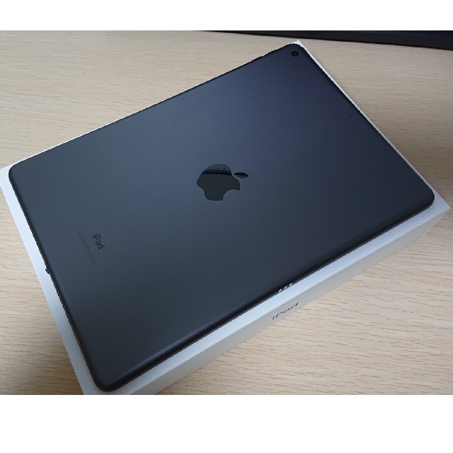 iPad 第7世代 10.2インチ 1