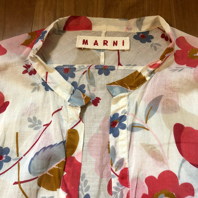 Marni(マルニ)のMARNI花柄ブラウス レディースのトップス(シャツ/ブラウス(長袖/七分))の商品写真