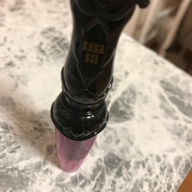 ANNA SUI(アナスイ)の値下げ！anasui グリタリング　リップグロス コスメ/美容のベースメイク/化粧品(リップグロス)の商品写真