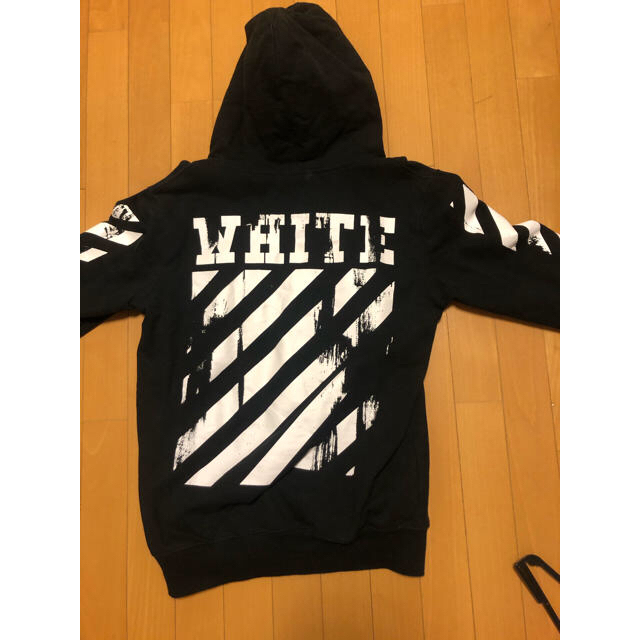 off-white パーカー