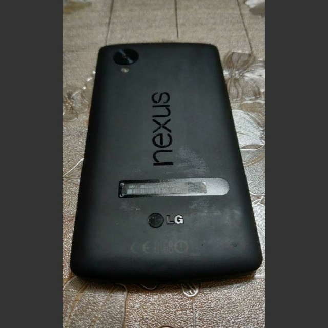 ANDROID(アンドロイド)のNEXUS5 simフリー 本体のみ スマホ/家電/カメラのスマートフォン/携帯電話(スマートフォン本体)の商品写真