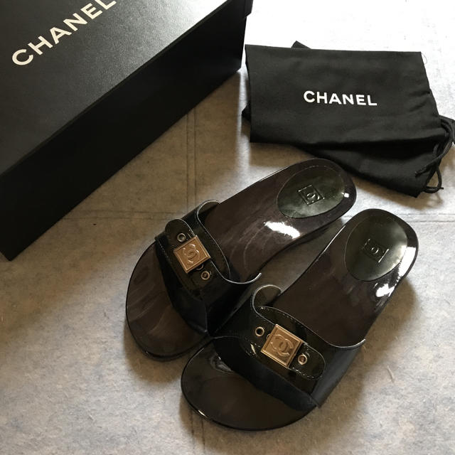 CHANEL♡CHANEL♡ シャネル  未使用　ウッドサンダル