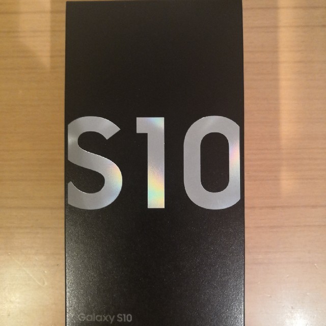 【新品、未使用】GALAXY S10 版 プリズムホワイトスマートフォン/携帯電話