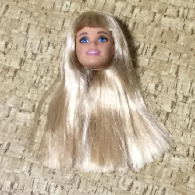 Barbie(バービー)のバービー   ヘッド キッズ/ベビー/マタニティのおもちゃ(ぬいぐるみ/人形)の商品写真