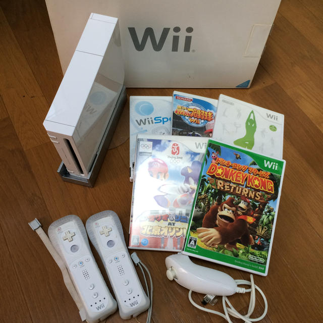 Nintendo Wii RVL-S-WD 本体とソフト5本