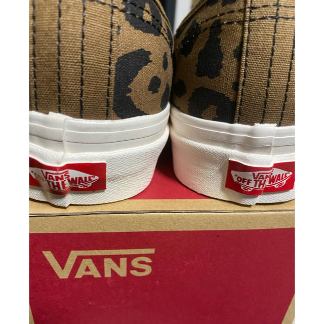 VANS(ヴァンズ)のVANS 豹柄　27.0cm 新品未使用 メンズの靴/シューズ(スニーカー)の商品写真