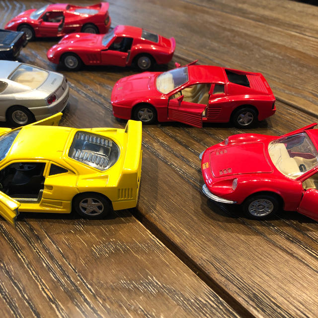 Ferrari(フェラーリ)のフェラーリ　ミニカー　セット　ポルシェ エンタメ/ホビーのおもちゃ/ぬいぐるみ(ミニカー)の商品写真