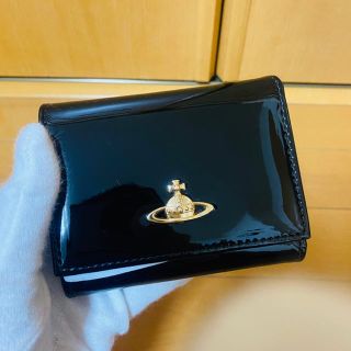 ヴィヴィアンウエストウッド(Vivienne Westwood)のヴィヴィアンウエストウッド　財布　2つ折り財布　エナメル素材　黒色(財布)