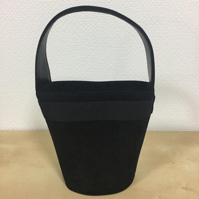 フェラガモ バケツバッグ フェラガモ バケツバッグ