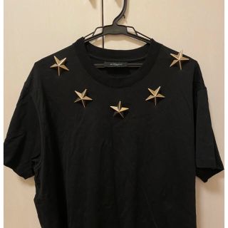 限定　即完売　GIVENCHY スタッズTシャツ