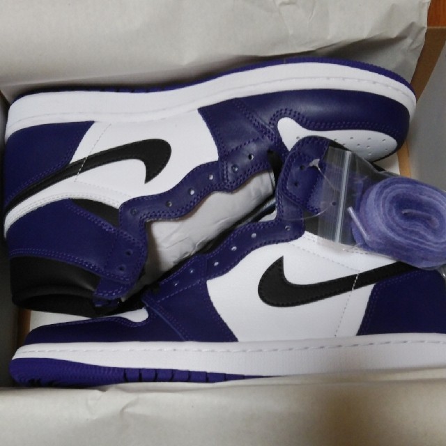 NIKE(ナイキ)のNIKE Air Jordan 1 Retro Court Purple メンズの靴/シューズ(スニーカー)の商品写真