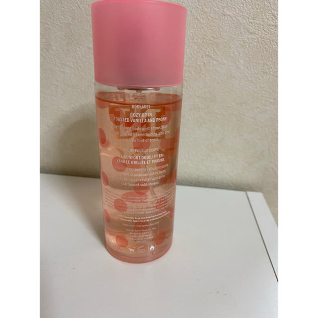 Victoria's Secret(ヴィクトリアズシークレット)のPINK ボディーミスト(250ml) コスメ/美容の香水(香水(女性用))の商品写真