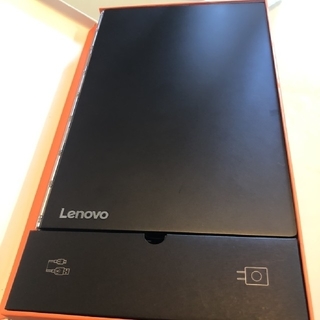 レノボ(Lenovo)のLenovo YOGA BOOK with Windows(タブレット)