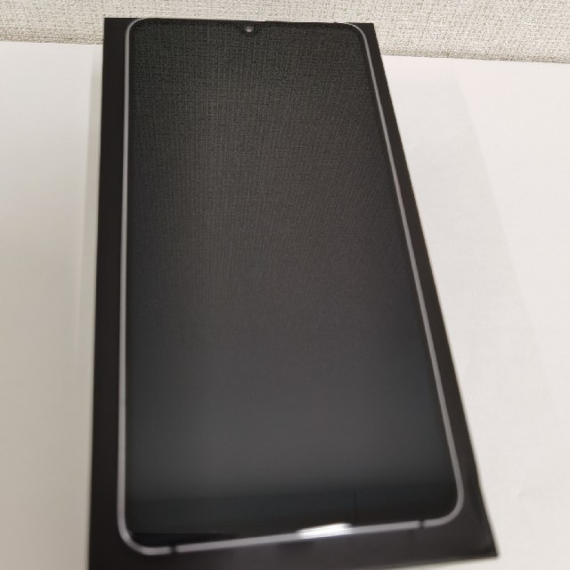 HUAWEI Mate 20 X

グローバル版 EVR-L29 シルバー