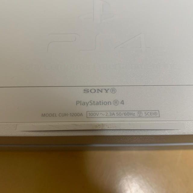 PlayStation4(プレイステーション4)のPlayStation4プレステ4 ジャンク　起動可 エンタメ/ホビーのゲームソフト/ゲーム機本体(家庭用ゲーム機本体)の商品写真