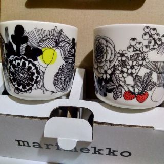 マリメッコ(marimekko)の新品◆ヴェルイェクセトゥ
　シイルトラプータルハ　マリメッコ　ラテマグ(グラス/カップ)