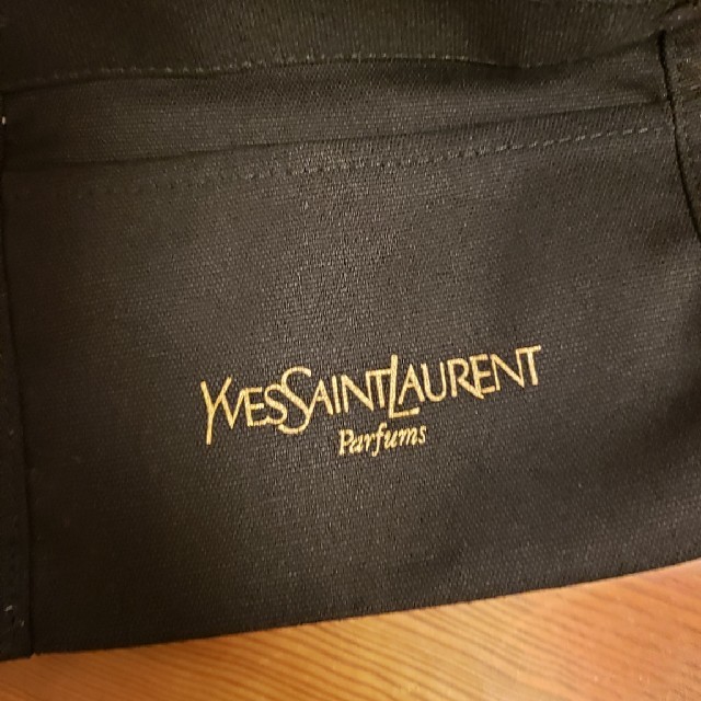 Yves Saint Laurent Beaute(イヴサンローランボーテ)のイヴ・サンローラン　トートバック レディースのバッグ(トートバッグ)の商品写真