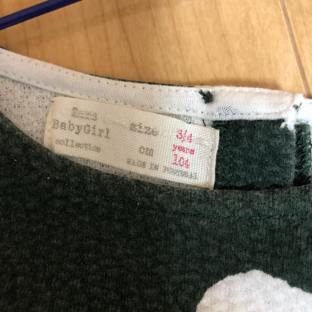 ZARA KIDS(ザラキッズ)のZARAワンピース　ドット　104 キッズ/ベビー/マタニティのキッズ服女の子用(90cm~)(ワンピース)の商品写真