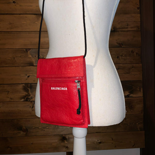 Balenciaga(バレンシアガ)のバレンシアガ　エクスプローラー　ポーチ　ショルダー　正規品　レザー　クラッチ  メンズのバッグ(セカンドバッグ/クラッチバッグ)の商品写真