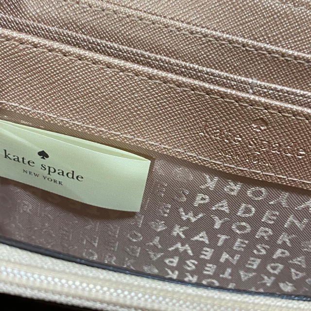 kate spade new york(ケイトスペードニューヨーク)のkate spade new york財布　ピンクゴールド レディースのファッション小物(財布)の商品写真