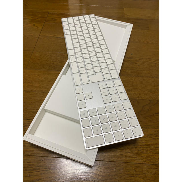 Apple magic keyboard テンキー付 の販売です。送料無料