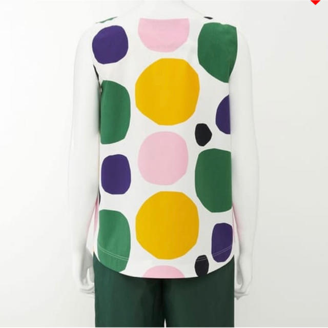 marimekko(マリメッコ)のマリメッコ ユニクロ ノースリーブ トップス Lサイズ 体型カバー 大きいサイズ レディースのトップス(カットソー(半袖/袖なし))の商品写真