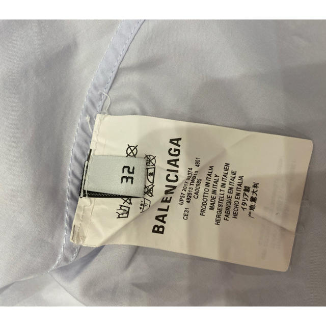 Balenciaga(バレンシアガ)のバレンシアガ　シャツ　32サイズ　 レディースのトップス(シャツ/ブラウス(長袖/七分))の商品写真