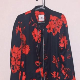 ザラ(ZARA)のZARA 人気　花柄ブルゾン 【1031様専用】(ブルゾン)