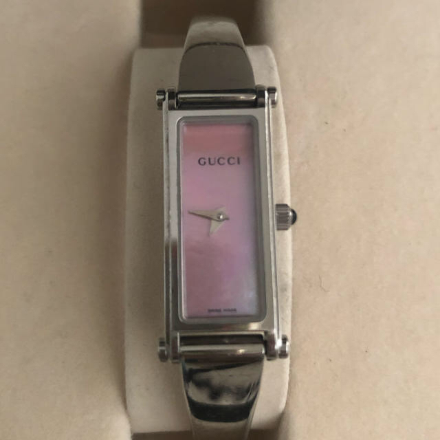 Gucci(グッチ)のGUCCI グッチ　ピンク　シルバー　腕時計　電池交換済み レディースのファッション小物(腕時計)の商品写真