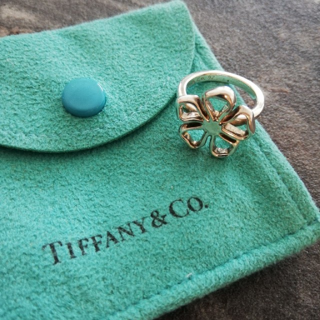 Tiffany & Co.(ティファニー)のティファニー♡フラワーリング レディースのアクセサリー(リング(指輪))の商品写真