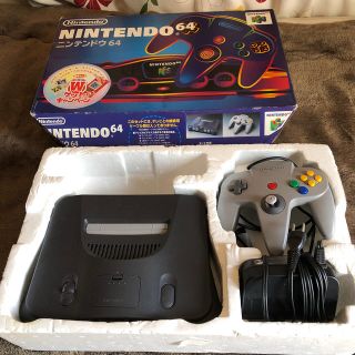 ニンテンドウ64(NINTENDO 64)のNintendo64箱入り(家庭用ゲーム機本体)