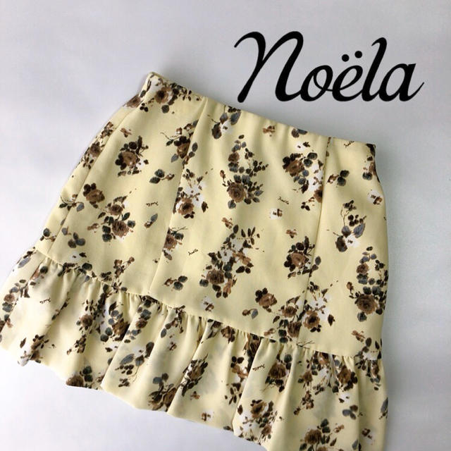 Noela(ノエラ)の《mika様専用》ロゴ入り生地が可愛い♡Noela オリジナルぼかし小花スカート レディースのスカート(ミニスカート)の商品写真