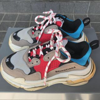 バレンシアガ(Balenciaga)のバレンシアガ　トリプルS(スニーカー)