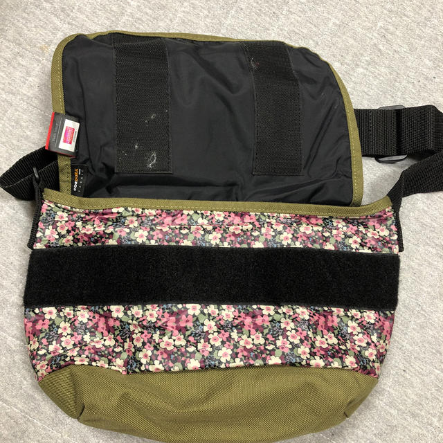 Manhattan Portage(マンハッタンポーテージ)のManhattanPortage 花柄バッグ レディースのバッグ(ショルダーバッグ)の商品写真