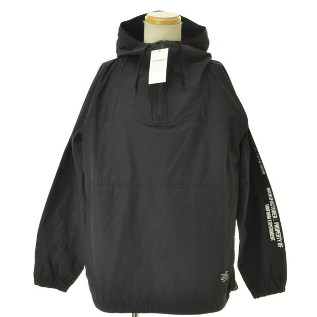 uniform experiment(ユニフォームエクスペリメント)のタグ付新品未使用☆ユニフォームエクスペリメント HALF ZIP ANORAK☆ メンズのジャケット/アウター(ナイロンジャケット)の商品写真