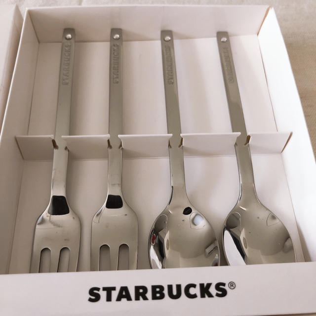 Starbucks Coffee(スターバックスコーヒー)の断捨離⭐️最終値下げスターバックスフォークスプーンセット キッズ/ベビー/マタニティの授乳/お食事用品(スプーン/フォーク)の商品写真